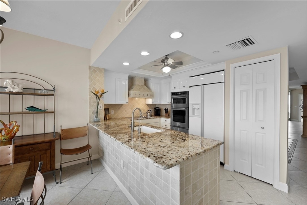 7117 Pelican Bay Boulevard - Photo 7