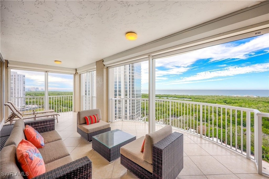 7117 Pelican Bay Boulevard - Photo 16