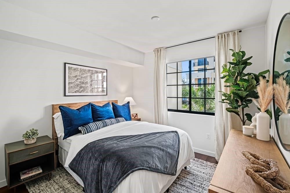 901 W Chesnut Street - Photo 13