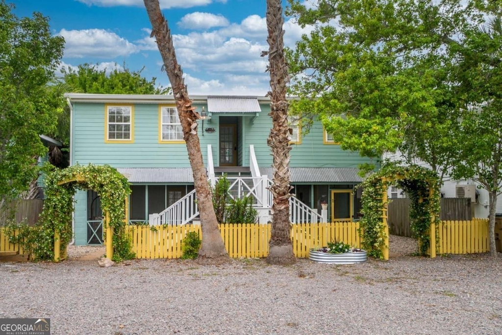 1413 2nd Avenue - Photo 4