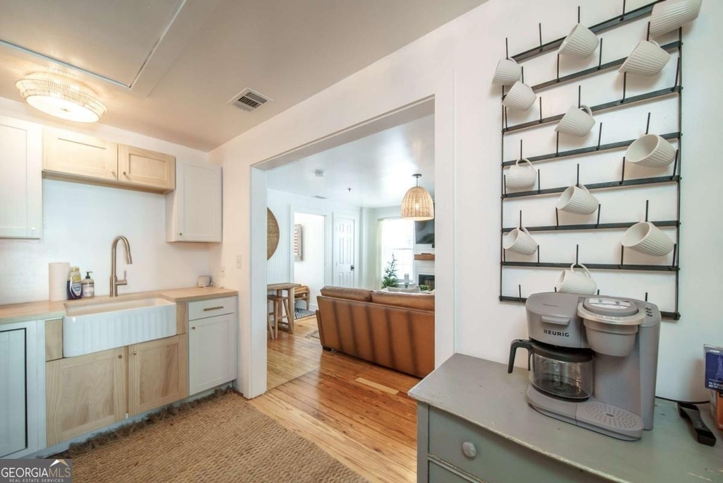 1413 2nd Avenue - Photo 9
