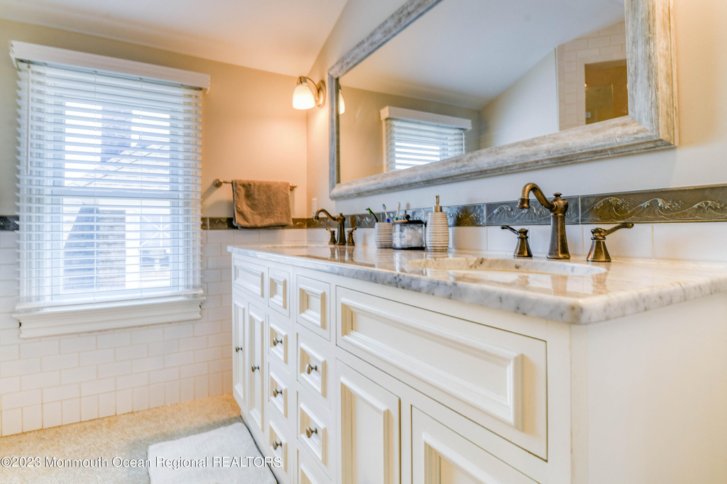 16 Abbott Avenue - Photo 35