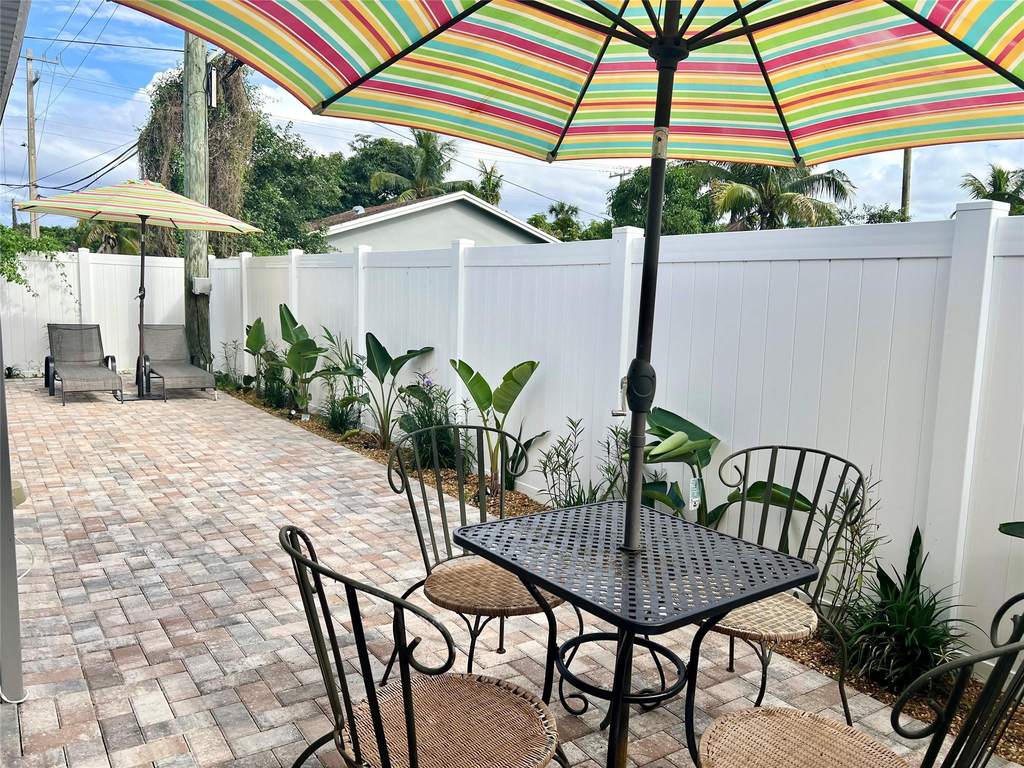 12 Sw 6th Street - Photo 8