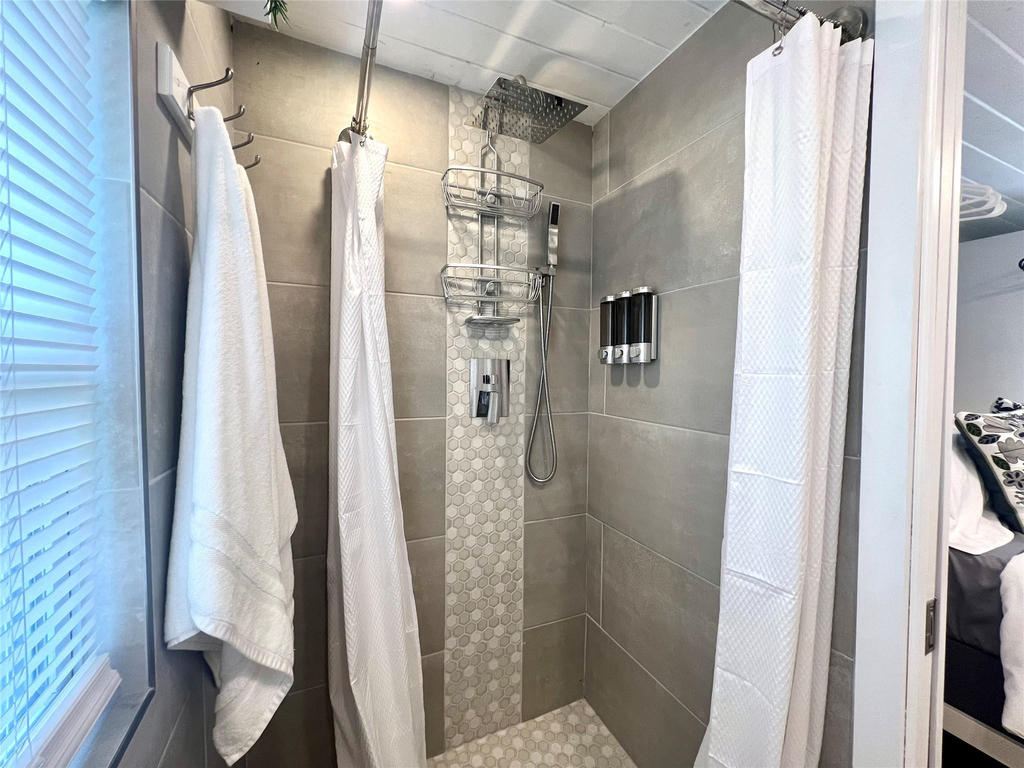 12 Sw 6th Street - Photo 4