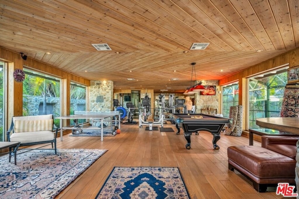 829 N Whittier Drive - Photo 38