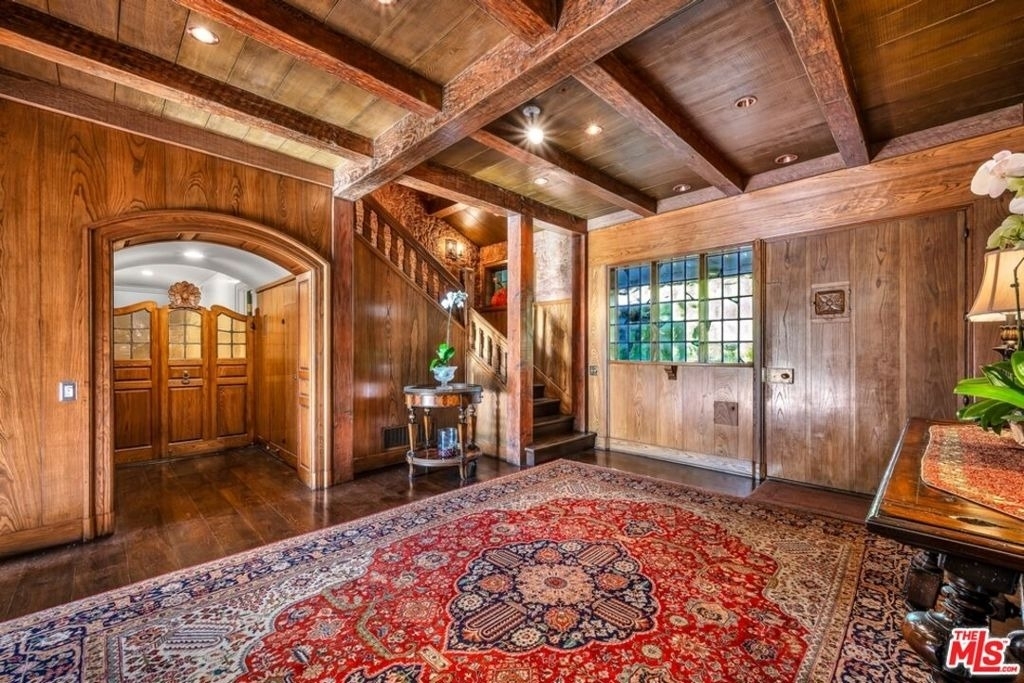 829 N Whittier Drive - Photo 4