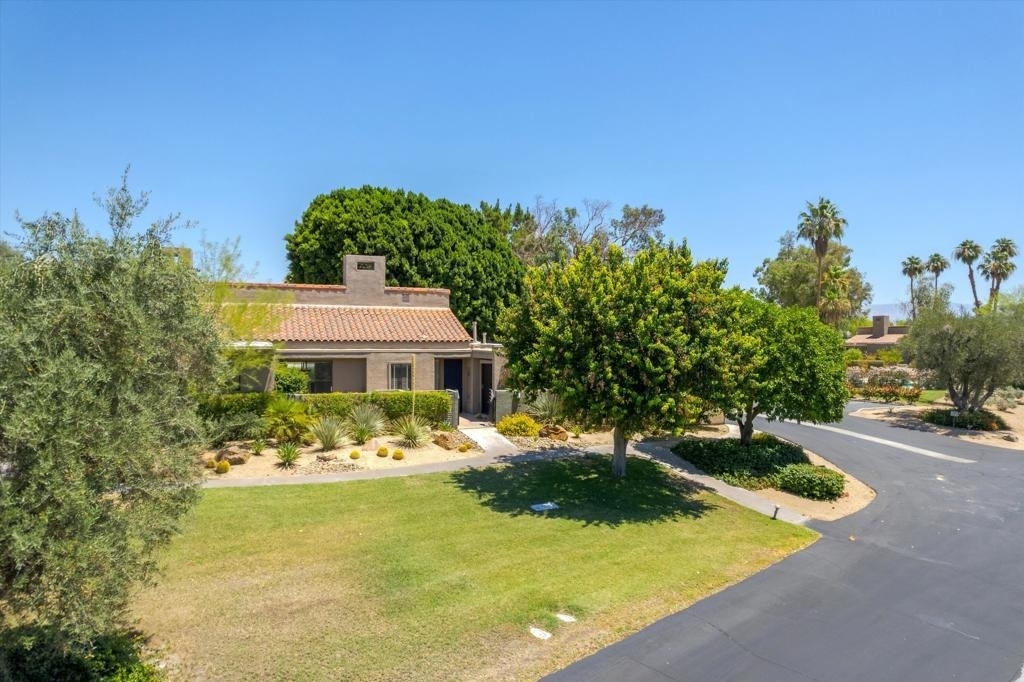 522 Desert West Drive - Photo 6