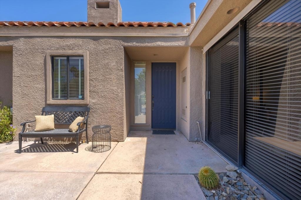 522 Desert West Drive - Photo 2