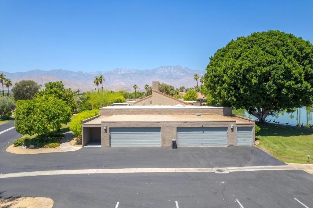 522 Desert West Drive - Photo 10