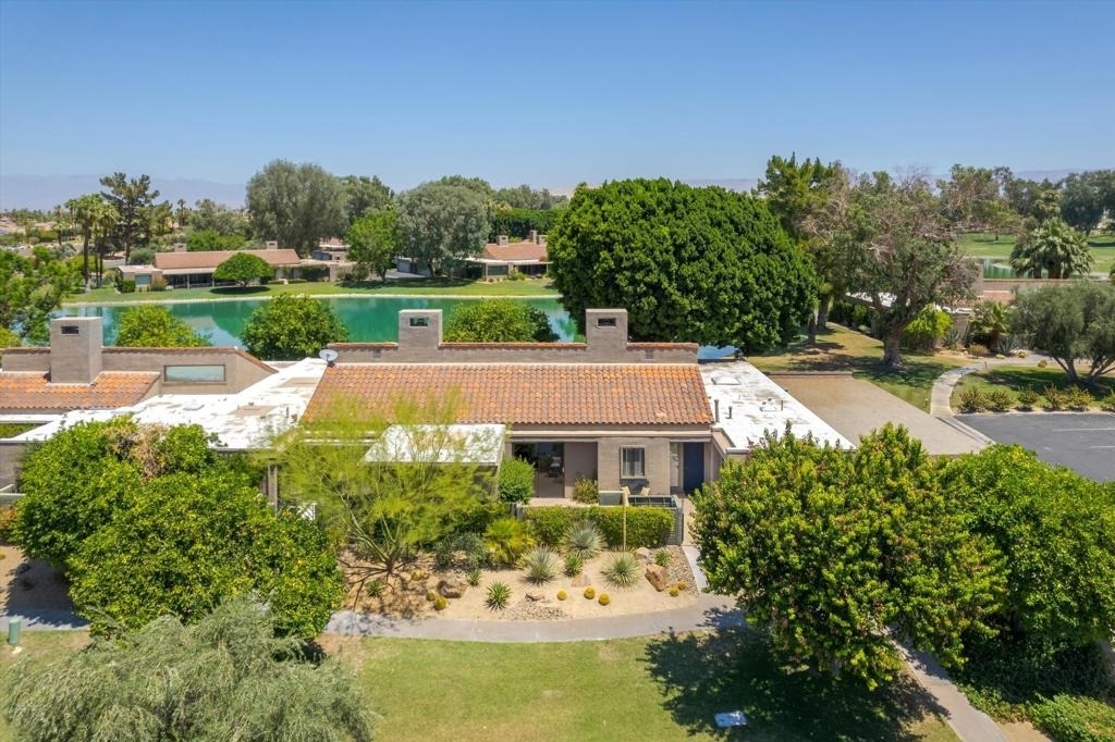 522 Desert West Drive - Photo 7