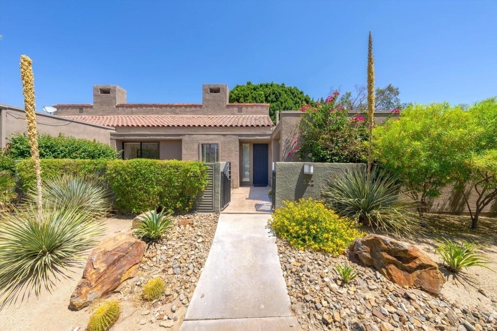 522 Desert West Drive - Photo 1