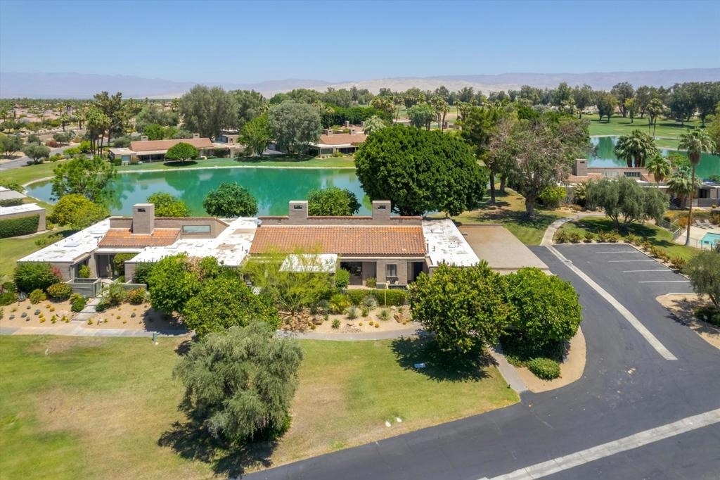 522 Desert West Drive - Photo 8