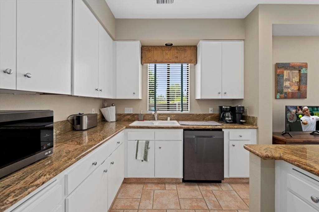 522 Desert West Drive - Photo 28