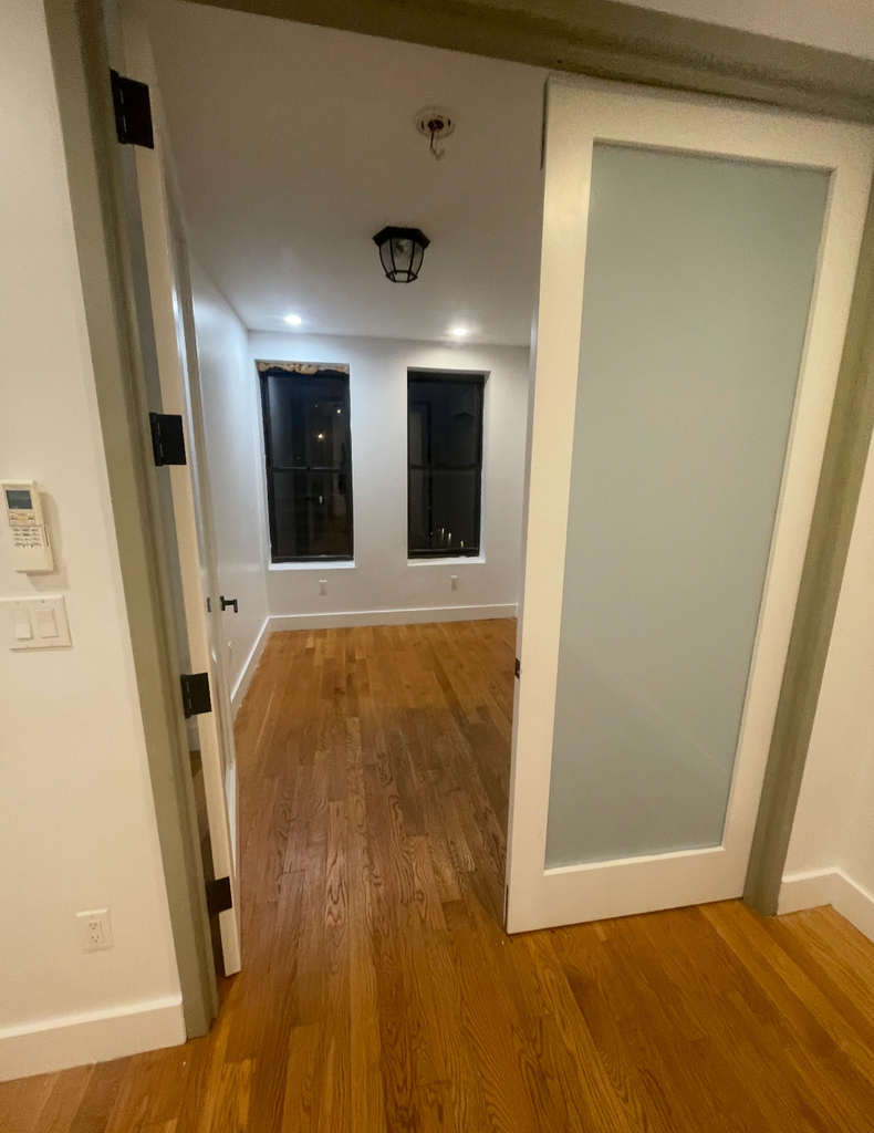 1629 St Johns Place - Photo 4