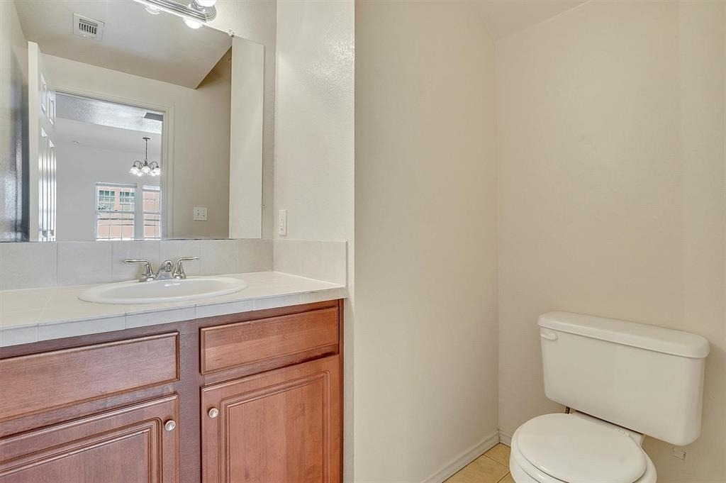 2115 E 18th St - Photo 11