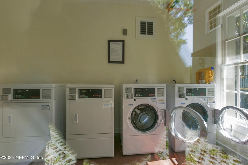 1310 N Laura Street - Photo 18
