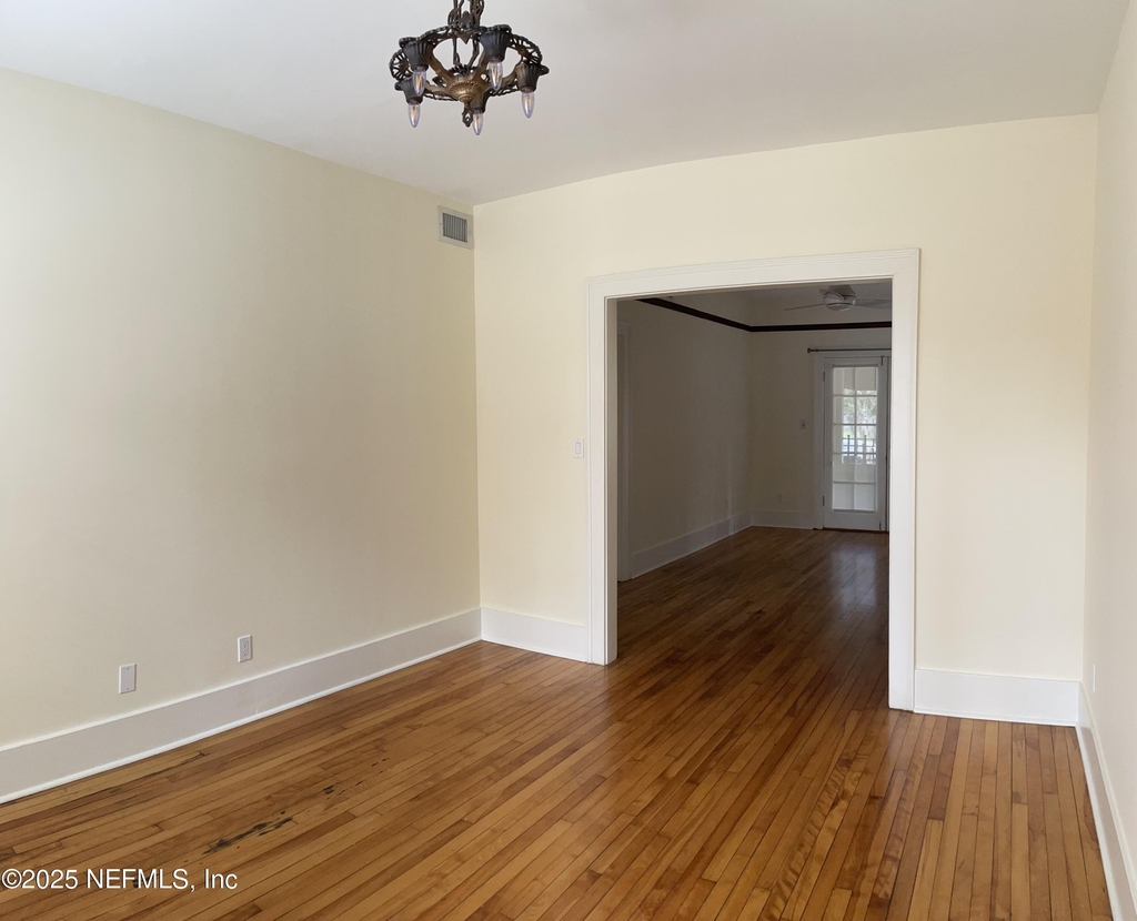 1310 N Laura Street - Photo 6
