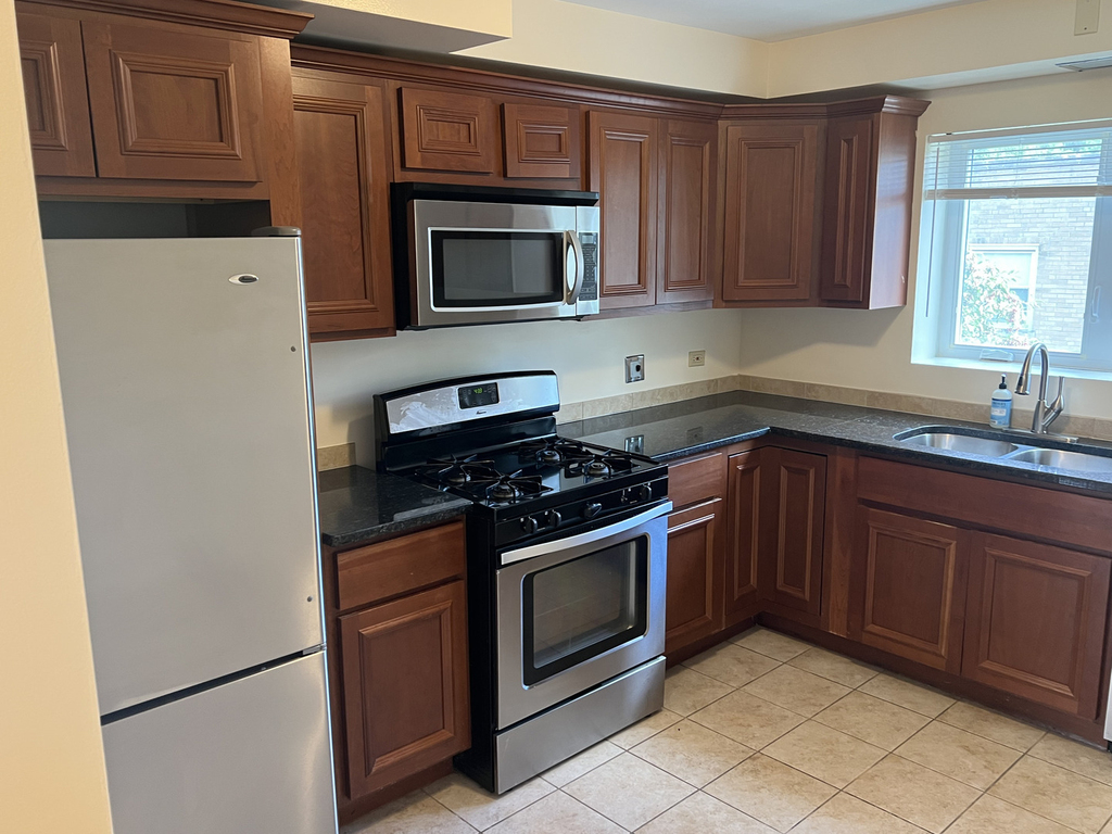3014 Harlem Avenue - Photo 9