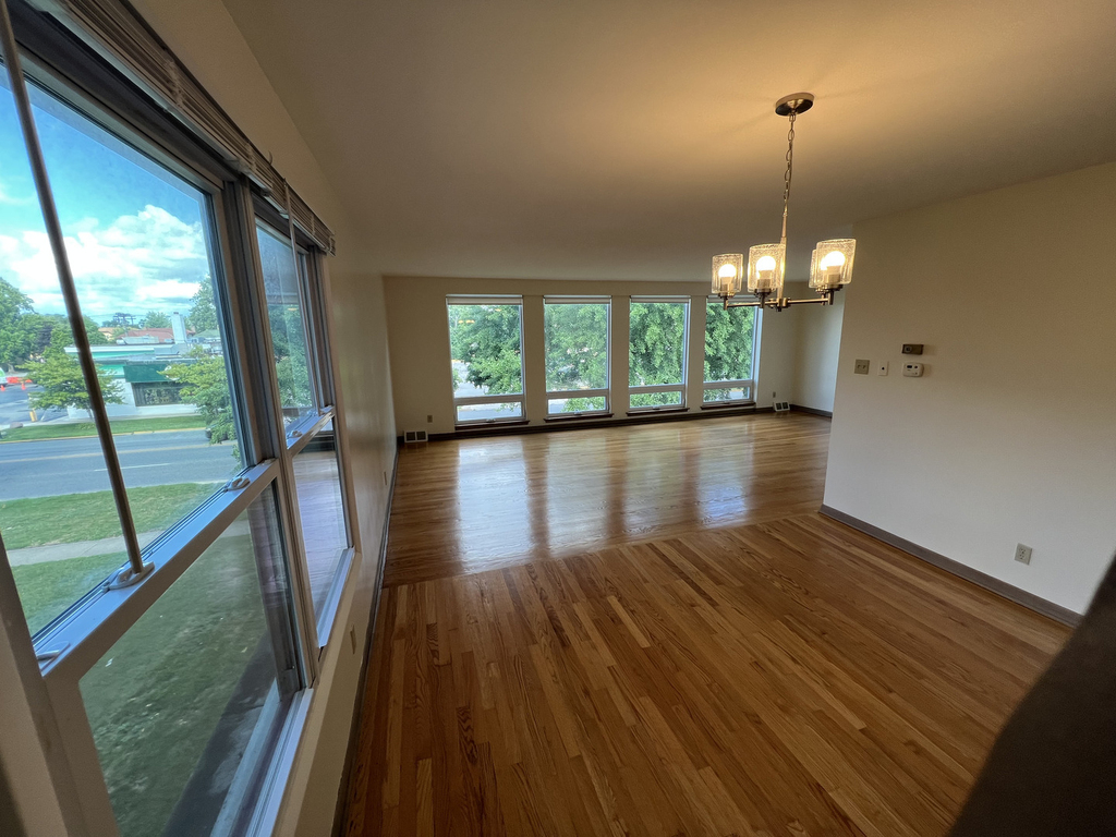 3014 Harlem Avenue - Photo 3