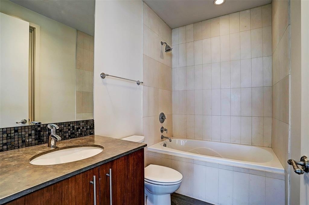 1600 Post Oak Boulevard - Photo 16