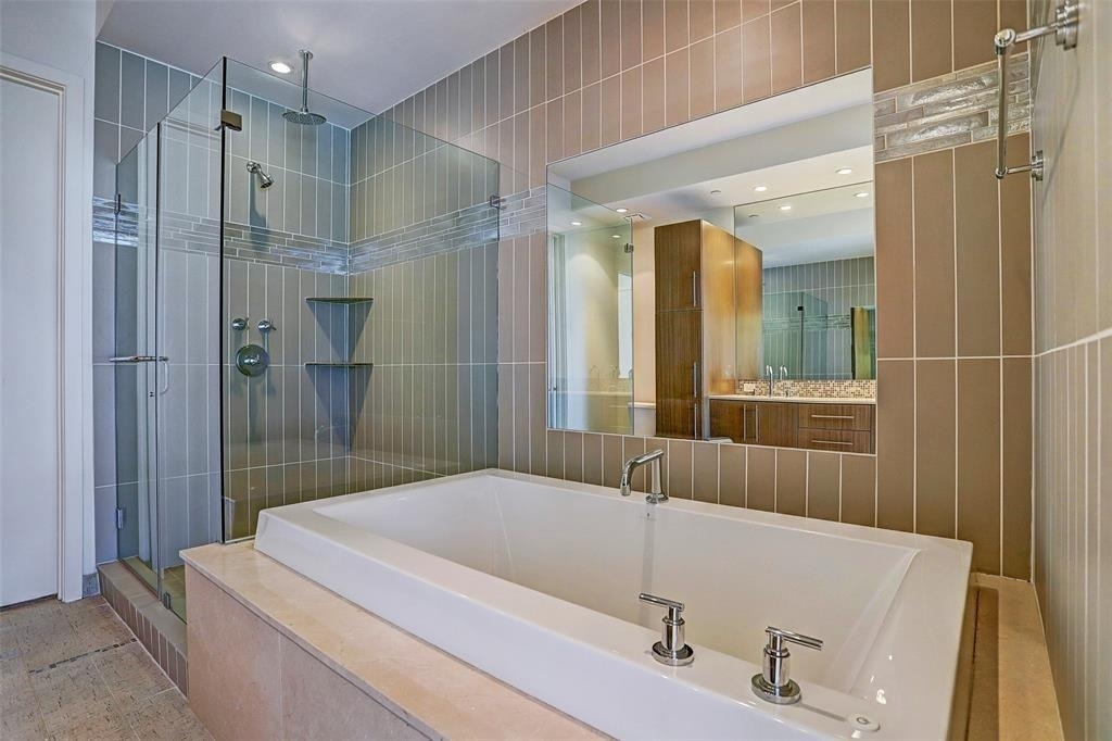 1600 Post Oak Boulevard - Photo 12