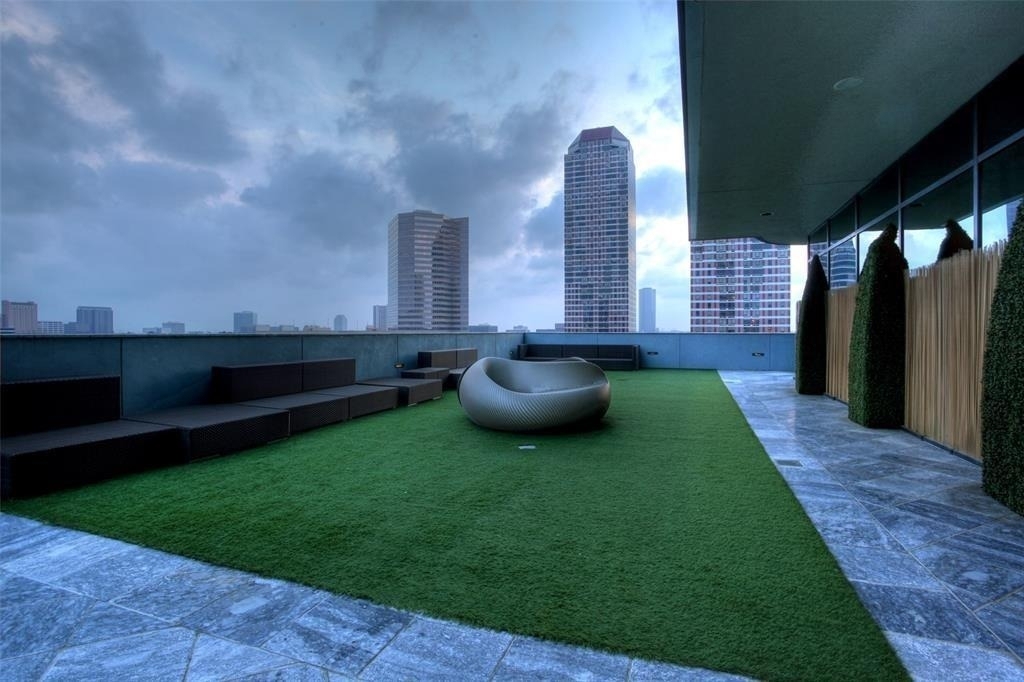 1600 Post Oak Boulevard - Photo 6