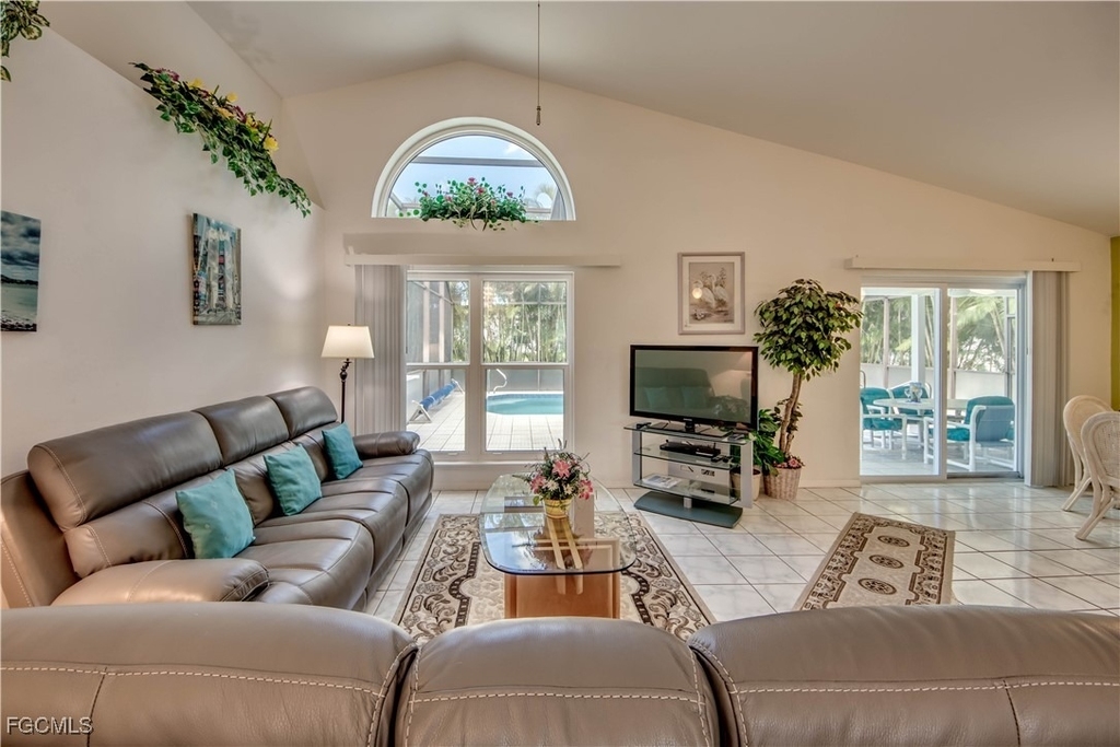 4406 Sw 25th Avenue - Photo 5