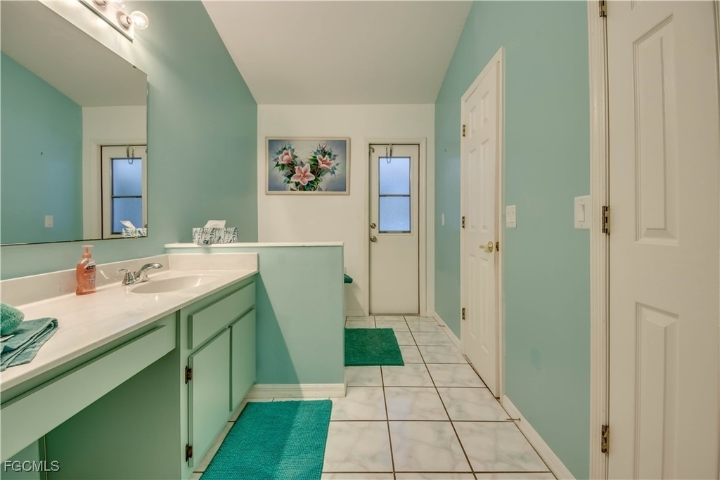 4406 Sw 25th Avenue - Photo 11