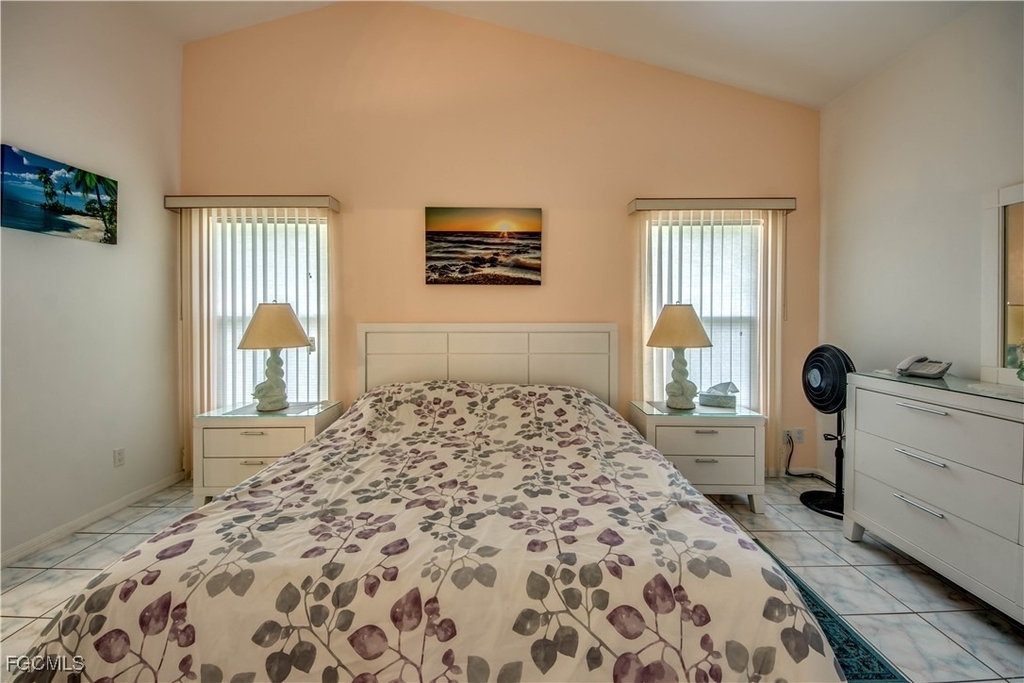 4406 Sw 25th Avenue - Photo 10