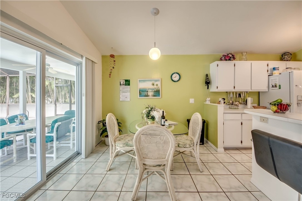 4406 Sw 25th Avenue - Photo 7
