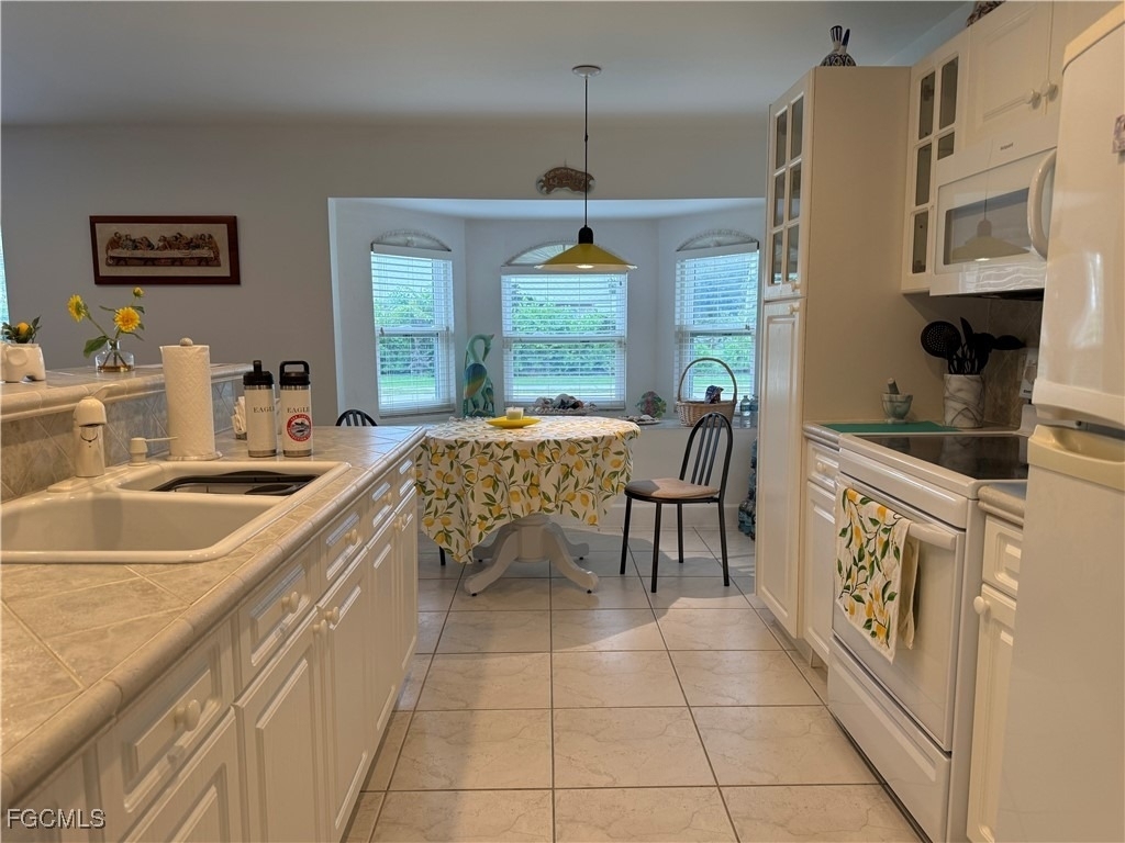799 94th Avenue N - Photo 8