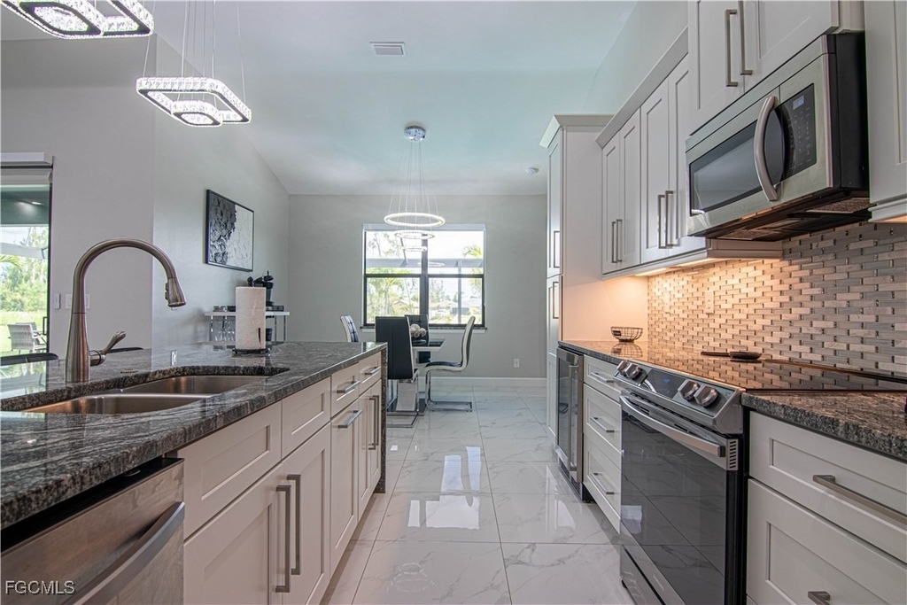 1833 Sw 11th Terrace - Photo 8