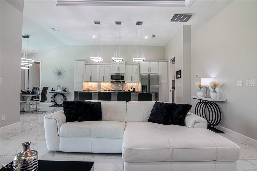 1833 Sw 11th Terrace - Photo 5
