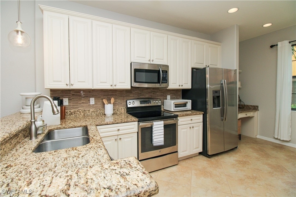 9025 Alturas Street - Photo 18