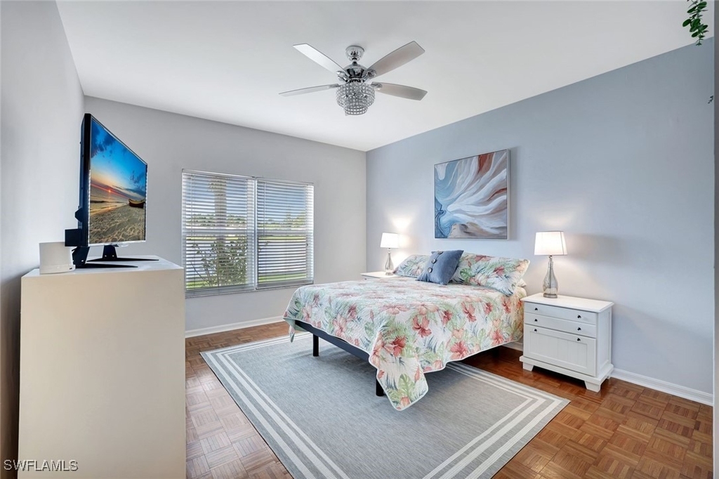 613 Windsor Square - Photo 9