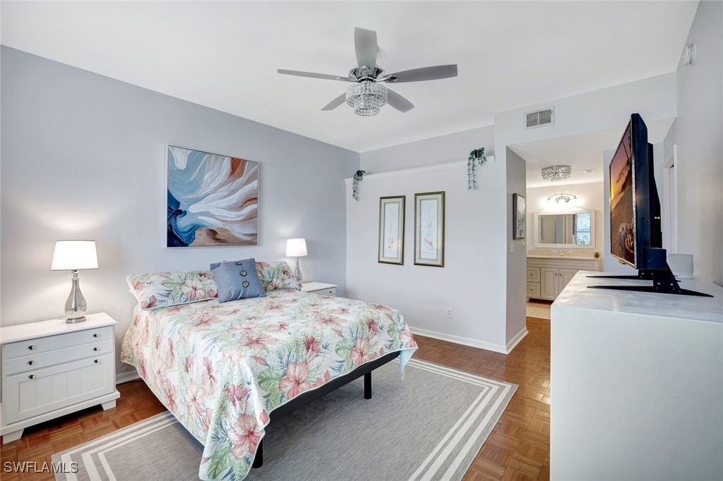 613 Windsor Square - Photo 10
