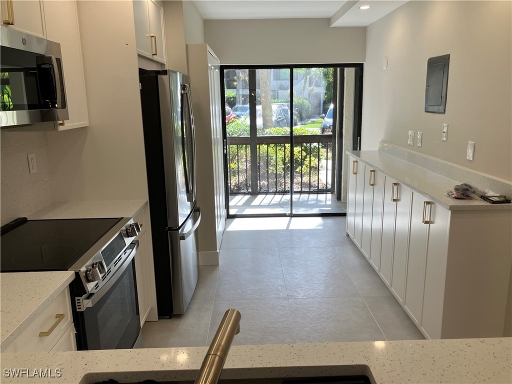 1826 Kings Lake Boulevard - Photo 3