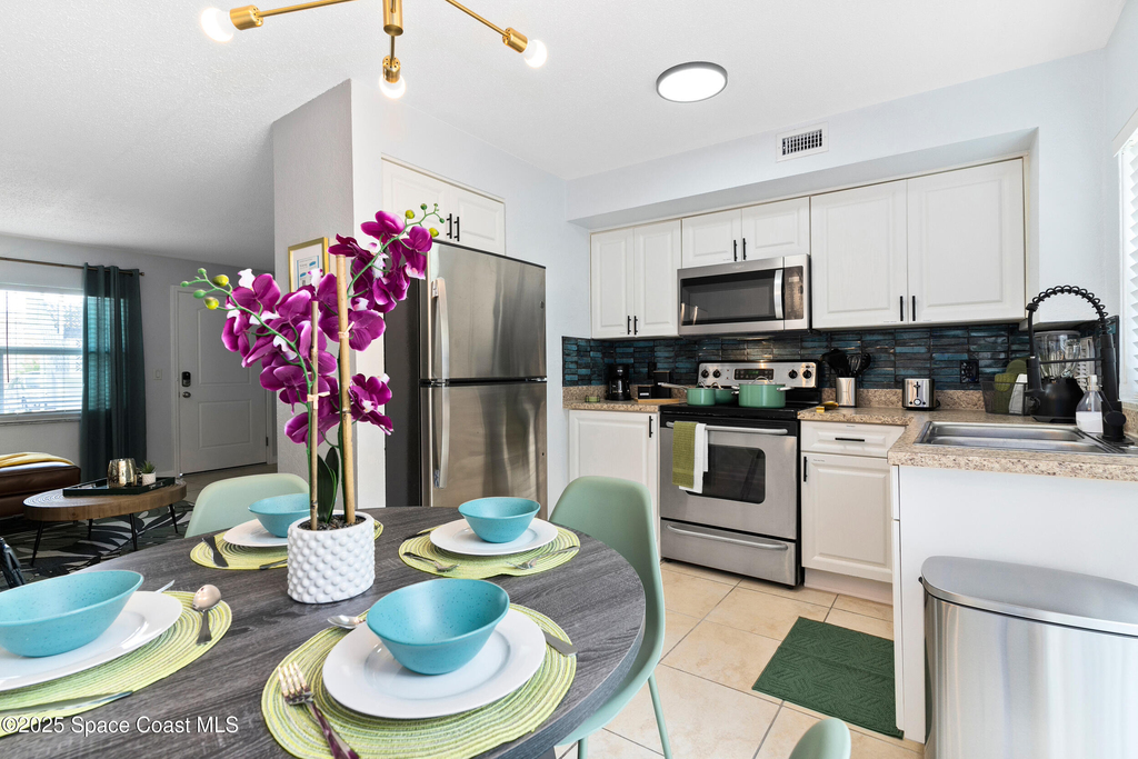 1031 Park Drive - Photo 6