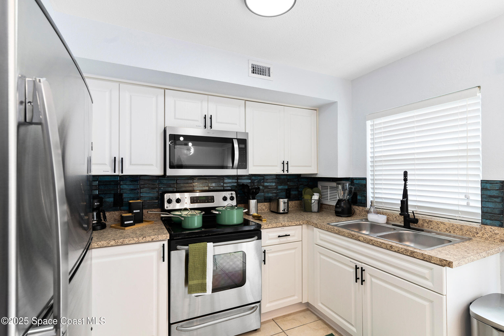 1031 Park Drive - Photo 7