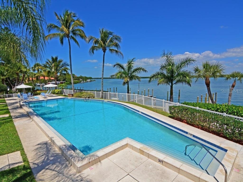 615 Dream Island Place - Photo 36
