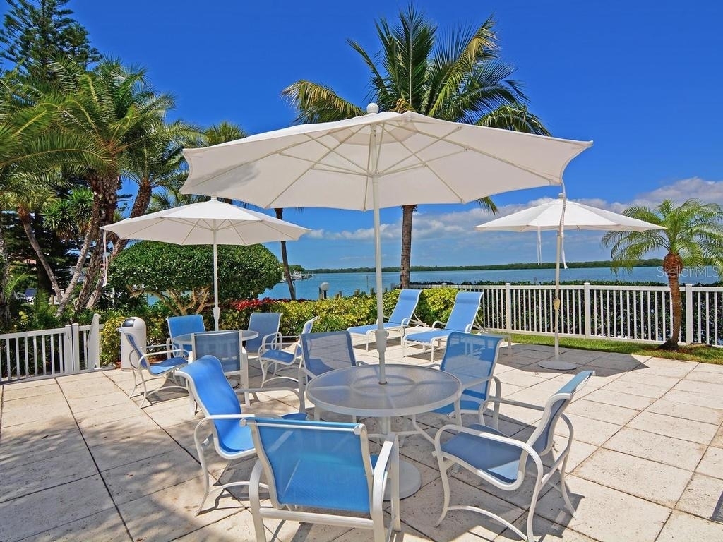615 Dream Island Place - Photo 38