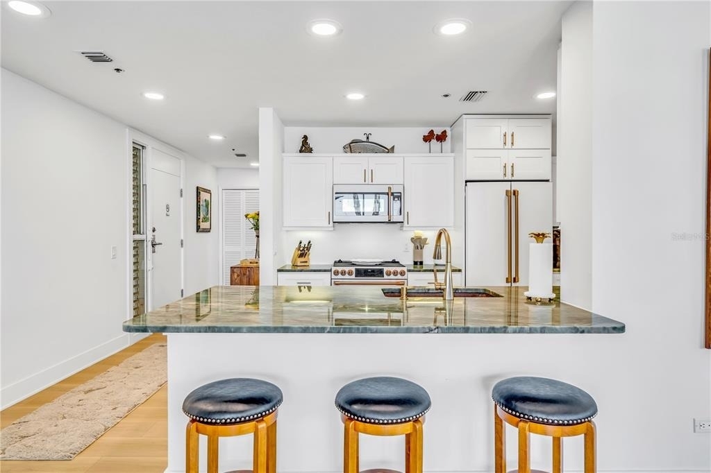 615 Dream Island Place - Photo 6