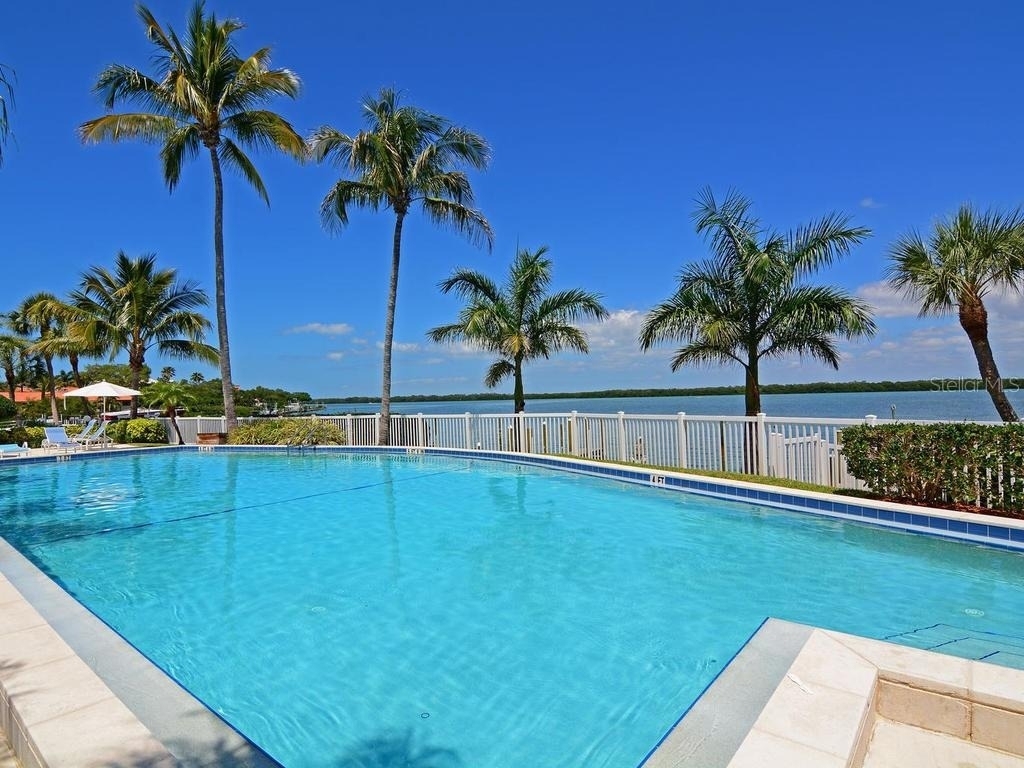 615 Dream Island Place - Photo 35