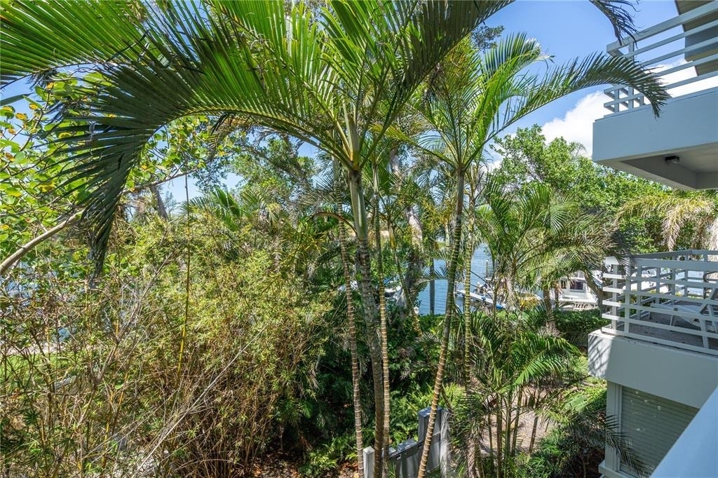 615 Dream Island Place - Photo 32