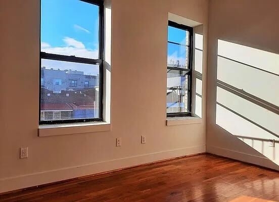 1253 Lincoln Place - Photo 5