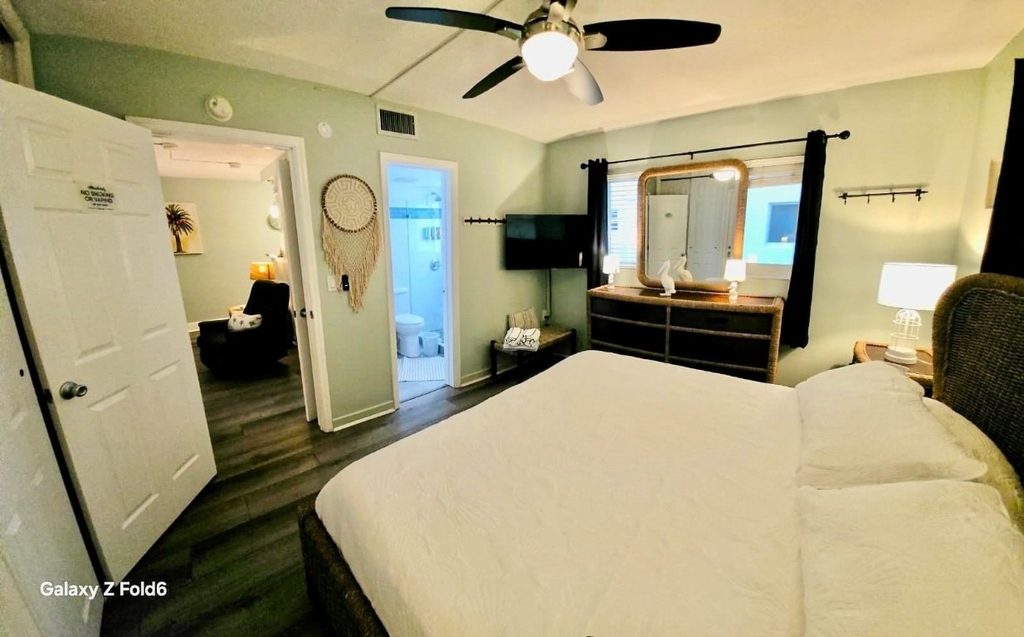 3225 Ne 16th Street - Photo 7