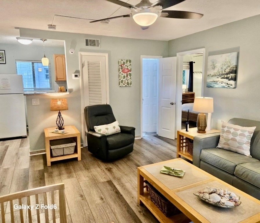 3225 Ne 16th Street - Photo 3