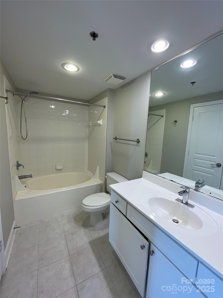 1315 East Boulevard - Photo 6