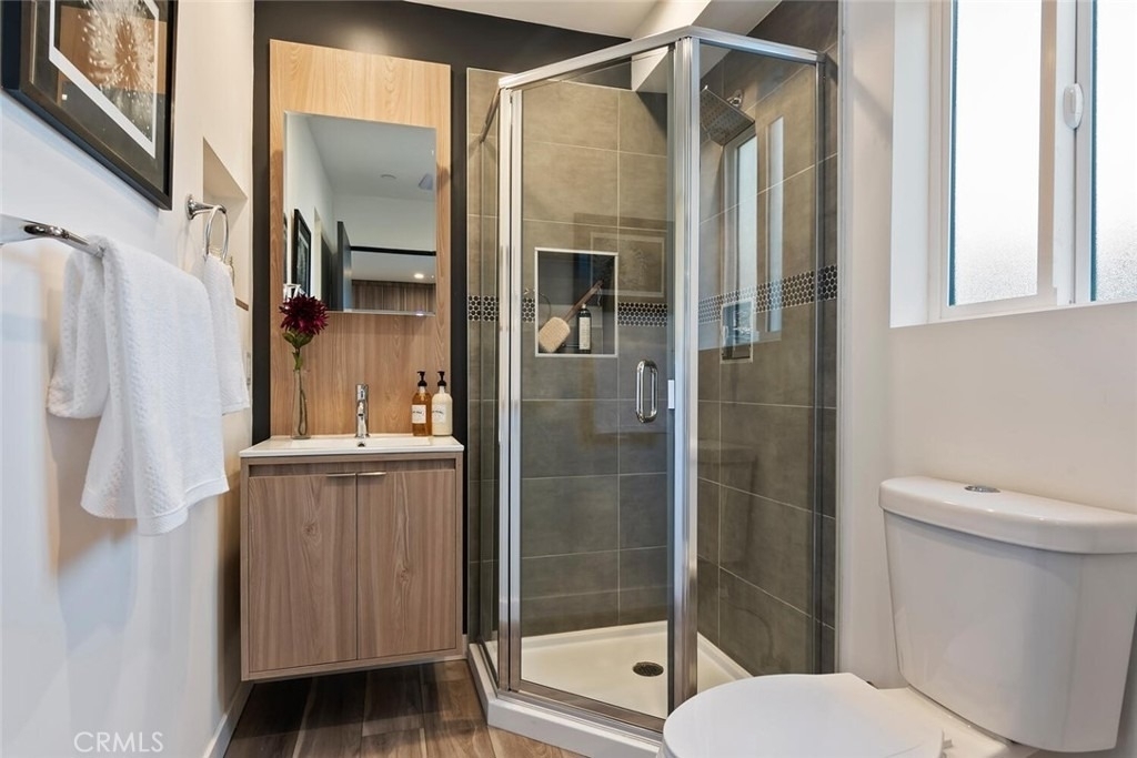 13538 Vanowen Street - Photo 11