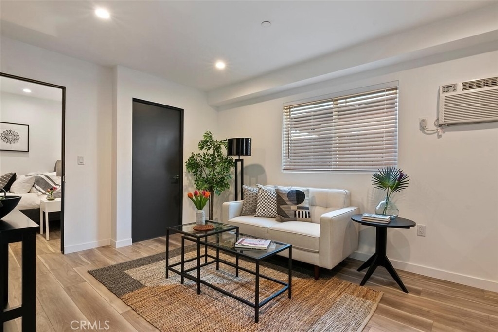 13538 Vanowen Street - Photo 6